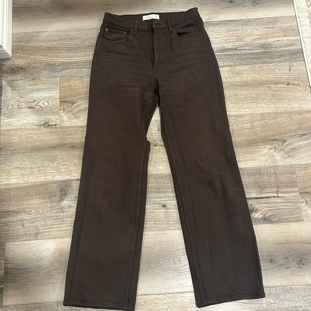 Abercrombie Brown 90s High Rise Relaxed Jeans size 27 or 4